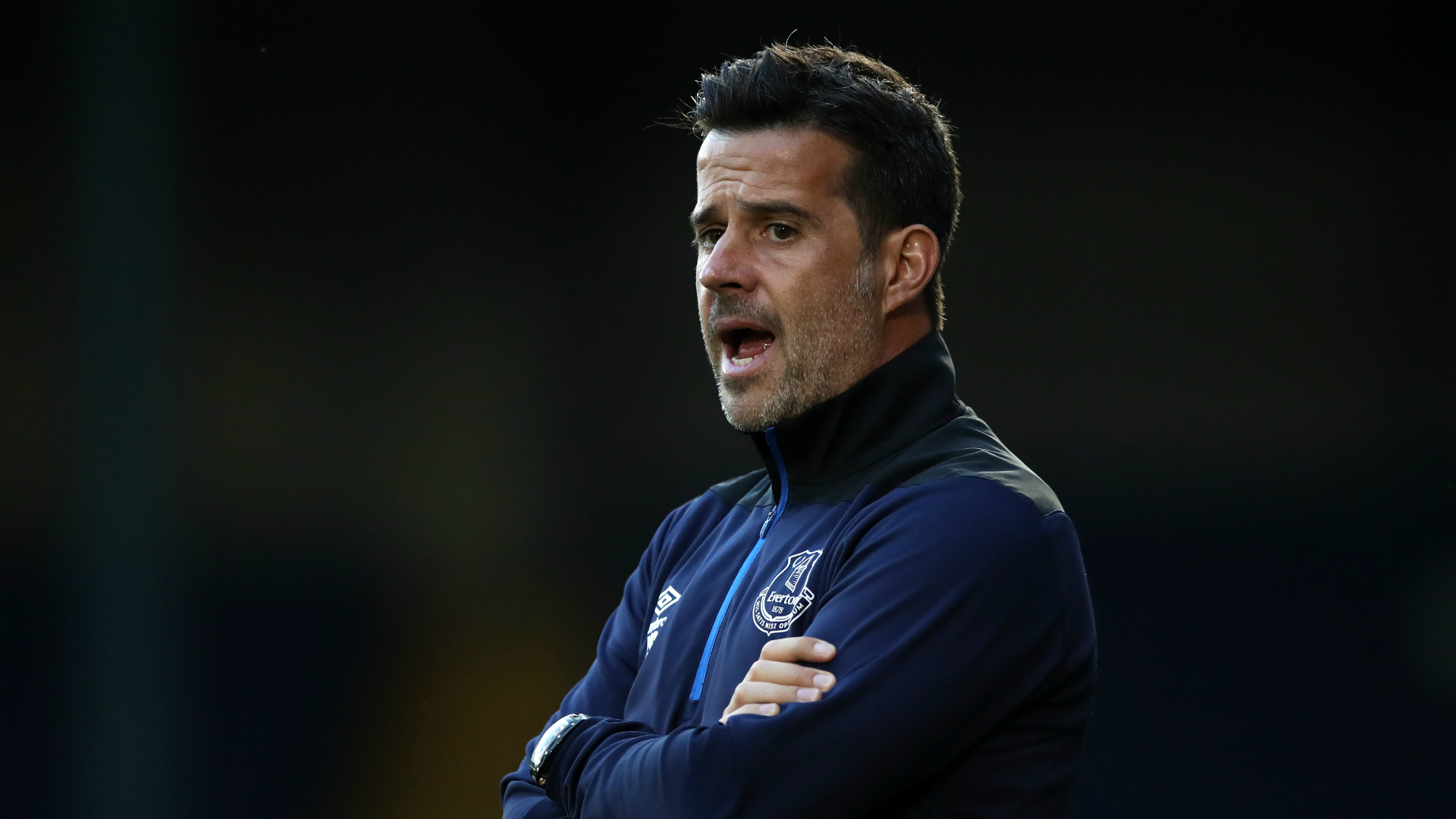 防守對手往 防守對手往