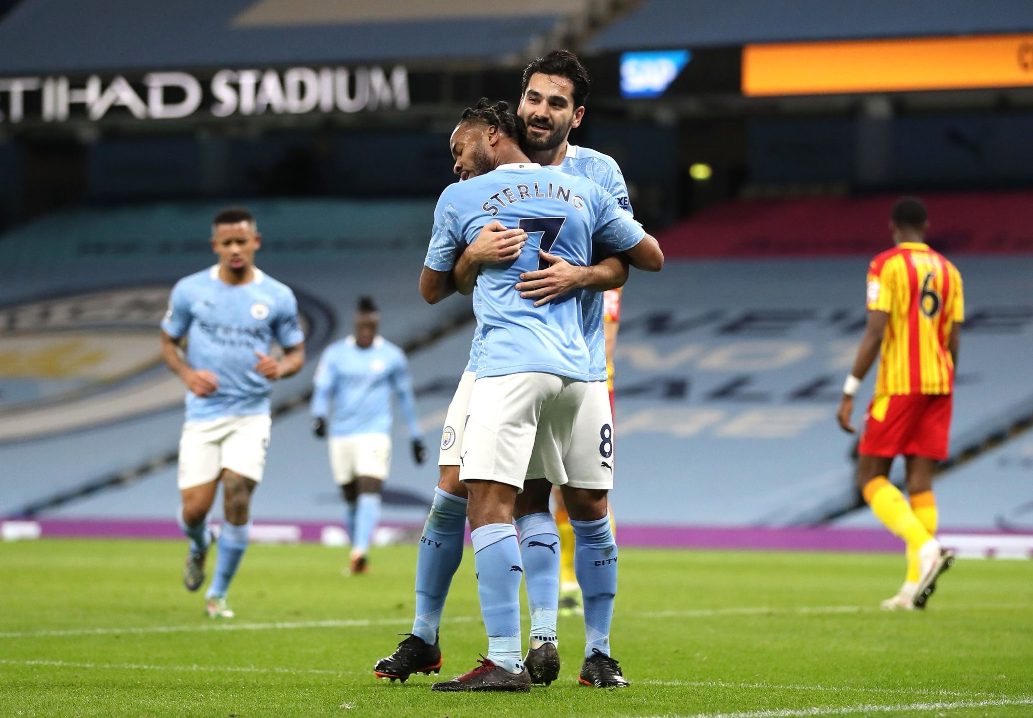 通过罗克的 通过罗克的